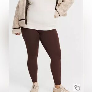Torrid full length legging colour: Java “brown”. Size 3 inseam 27” NWT 95%cotton
